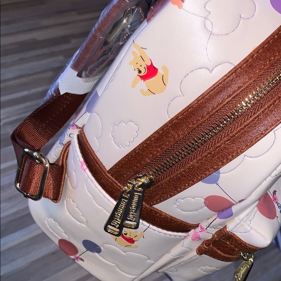 SOLD LOUNGEFLY DISNEY Winnie the Pooh balloons - Picture 8 of 8